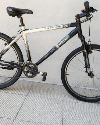 Bicicletta Uomo Rockrider cambi shimano 26 pollici