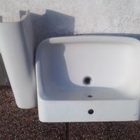 Lavandino Ideal Standard completo di colonna