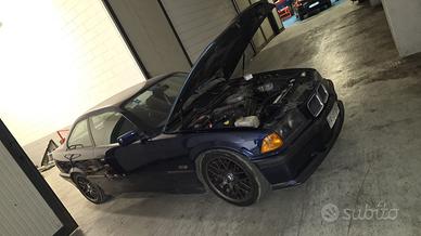 Bmw e36 318is coupe 92 mauritiusblau 140cv