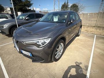Alfa Romeo Stelvio 2017 2.2 t Business Q4 210...