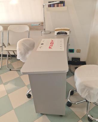 tavolo manicure con aspiratore 