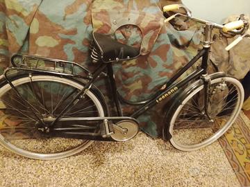Bicicletta freni a bacchetta vintage