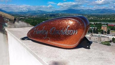 Aerografie su moto, caschi, auto