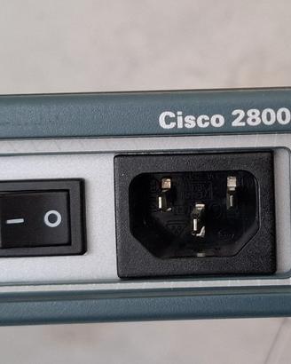Router CISCO 2811