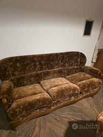 Salotto classico vintage  in legno massiccioo