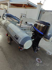 Gommone Stinger 4.30 con motore e carrello