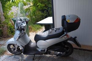 Scarabeo 250cc