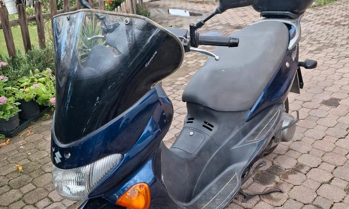 Suzuki UC Epicuro 125 - 2002