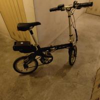 Bicicletta elettrica pieghevole