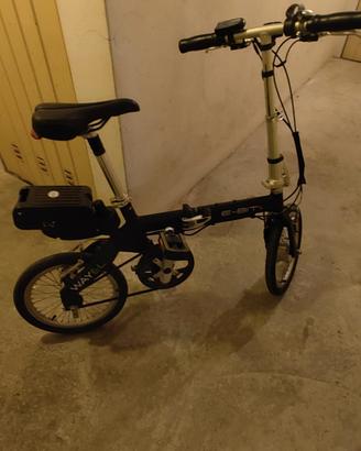Bicicletta elettrica pieghevole