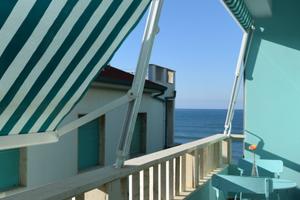 SAN VINCENZO 41 trilo balcone vista mare -