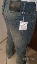 Jeans nuovi mai utilizzati XL Gallery Dept 