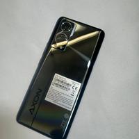 ZTE axon 30