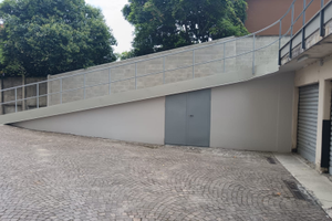 Box moto bici o magazzino sottorampa