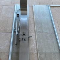 Box doccia e colonna