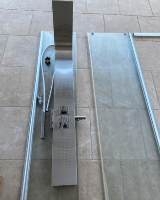 Box doccia e colonna