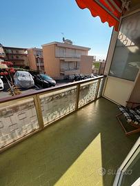 Bilocale comodo al centro foce