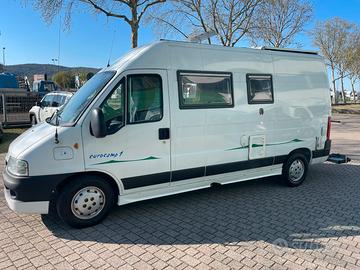 FURGONATO 5,6 m. OMOLOGATO 5 posti