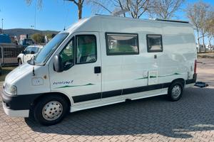 FURGONATO 5,6 m. OMOLOGATO 5 posti