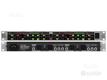 BEHRINGER Composer Pro XL MDX2600