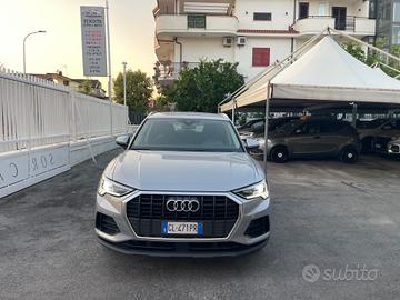 Audi Q3 35 TDI S tronic Business Advanced KM CERTI
