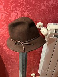 Cappello anni 90 Luana Ferraouti Lana -