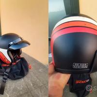 2 Caschi moto e giubbotto da moto
