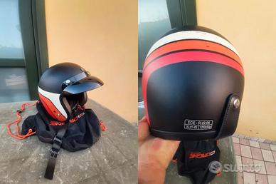 2 Caschi moto e giubbotto da moto