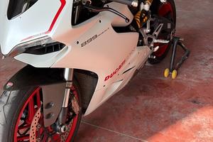 Ducati panigale 899