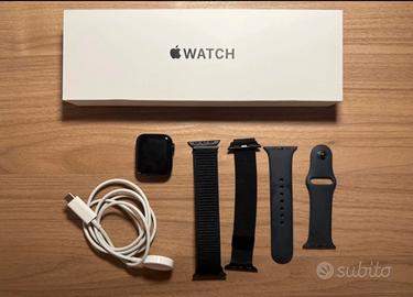 Apple watchSE 40 mm 2nd gen + accessori e scatola