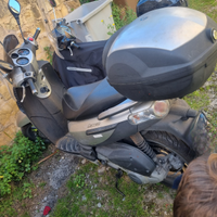 Piaggio Carnaby 250 ie da riparare