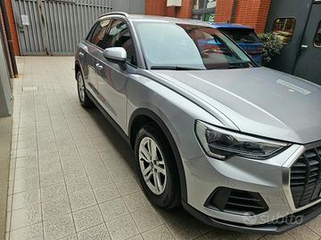 AUDI Q3 BUSINESS 2.O TDI