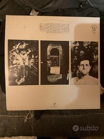 Genesis – The Lamb Lies Down
