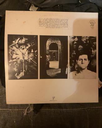 Genesis – The Lamb Lies Down
