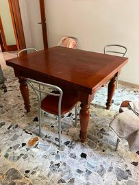 Tavolo da cucina in legno