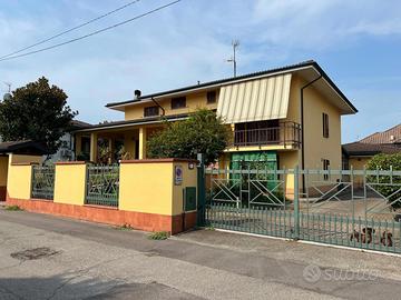 Villa o villino Mortara [SD138VRG]