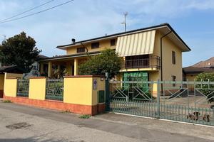 Villa o villino Mortara [SD138VRG]