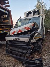 Iveco Daily 50C17 con pannello segnaletica inciden