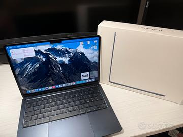 Macbook Air M2 - Pari al nuovo