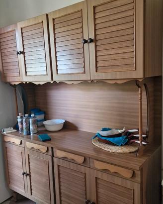 Credenza a 8 ante, credenza a 4 ante e scolapiatti