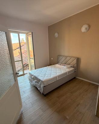 Camera centro Vercelli Tutte le spese incluse