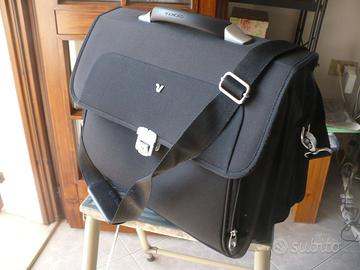 Borsa portadocumenti e computer