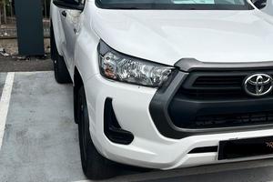 Toyota Hilux 2.4 extracab
