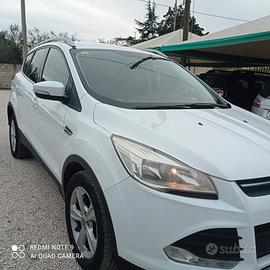 Ford Kuga 2.0 TDCI 140 CV 4WD Titanium