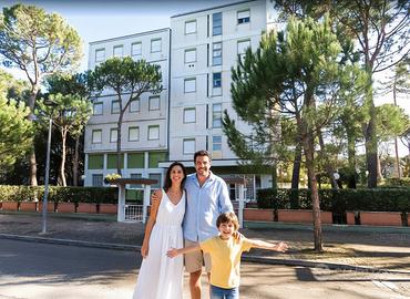 Milano Marittima centro arredato postoauto cantina