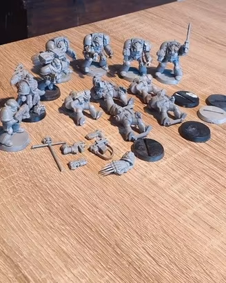 Warhammer 40k Space Marines & Bits