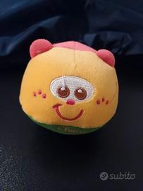 Pupazzi e gioco elettronico per neonati