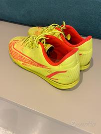 Scarpe da calcetto Nike gialle taglia 38,5