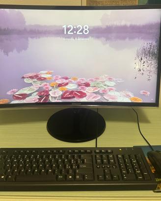 PC HP Intel i3 8GB+512GB SSD Monitor curvo 27”