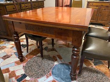 Tavolo in legno arte povera